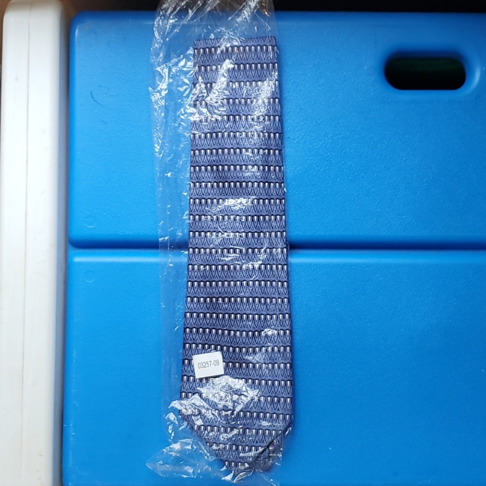 Irvine Park silk blue & black handmade tie